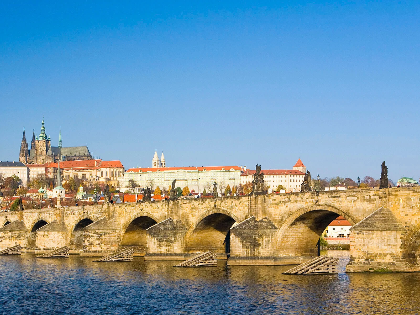 Karlův most a pražské legendy